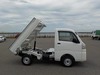 It is a picture of the white daihatsu hijet dump in 2019,Sub Photo 0 Stock No.Y024872
