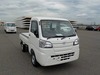 It is a picture of the white daihatsu hijet dump in 2019,Sub Photo 1 Stock No.Y024873