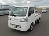 It is a picture of the white daihatsu hijet dump in 2019,Sub Photo 1 Stock No.Y024874