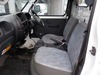 It is a picture of the white suzuki carry truck in 2001,Sub Photo 6 Stock No.Y025086