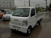 It is a picture of the white suzuki carry truck in 2006,Sub Photo 1 Stock No.Y025098