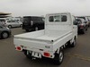 It is a picture of the white suzuki carry truck in 2018,Sub Photo 3 Stock No.Y025988