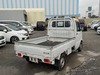 It is a picture of the white suzuki carry  truck in 2003,Sub Photo 2 Stock No.Y026323