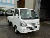 It is a picture of the white suzuki carry truck in 2018,First Photo Stock No.Y026486