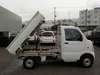 It is a picture of the white suzuki carry dump in 2004,Sub Photo 0 Stock No.Y026514