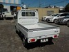 It is a picture of the white suzuki carry truck in 2005,Sub Photo 3 Stock No.Y026709