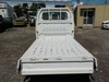 It is a picture of the white suzuki carry truck in 2005,Sub Photo 4 Stock No.Y026709