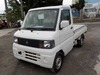 It is a picture of the white mitsubishi minicab truck in 2005,Sub Photo 1 Stock No.Y026820