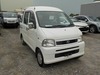 It is a picture of the white daihatsu hijet deck van in 2001,Sub Photo 0 Stock No.Y027287