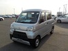It is a picture of the silver daihatsu hijet deck van in 2018,Sub Photo 1 Stock No.Y027499