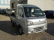 It is a picture of the silver daihatsu hijet jumbo in 2012,First Photo Stock No.Y027830