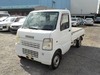 It is a picture of the white suzuki carry truck in 2002,Sub Photo 1 Stock No.Y027925
