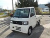 It is a picture of the white mitsubishi minicab truck in 2001,Sub Photo 1 Stock No.Y028103