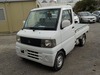 It is a picture of the white mitsubishi minicab truck in 2002,Sub Photo 1 Stock No.Y028113