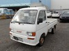 It is a picture of the white daihatsu hijet truck in 1995,Sub Photo 1 Stock No.Y028725