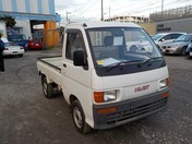 It is a picture of the white daihatsu hijet truck in 1995,First Photo Stock No.Y028823