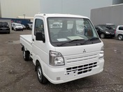 It is a picture of the white mitsubishi minicab truck in 2019,First Photo Stock No.Y029287