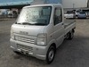 It is a picture of the silver suzuki carry truck in 2002,Sub Photo 1 Stock No.Y029408