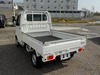 It is a picture of the white suzuki carry truck in 2009,Sub Photo 3 Stock No.Y029635