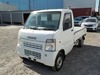It is a picture of the white suzuki carry truck in 2004,Sub Photo 1 Stock No.Y029714