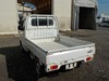 It is a picture of the white suzuki carry truck in 2004,Sub Photo 3 Stock No.Y029774