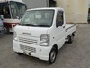It is a picture of the white suzuki carry truck in 2002,Sub Photo 1 Stock No.Y029946