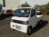 It is a picture of the white mitsubishi minicab truck in 2005,Sub Photo 1 Stock No.Y030085