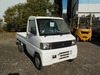 It is a picture of the white mitsubishi minicab truck in 2005,Sub Photo 0 Stock No.Y030085