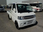 It is a picture of the white mitsubishi minicab truck in 2009,First Photo Stock No.Y030419