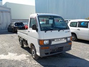 It is a picture of the white daihatsu hijet truck in 1996,First Photo Stock No.Y030420