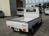 It is a picture of the white suzuki carry truck in 2004,Sub Photo 2 Stock No.Y030492