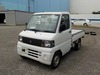 It is a picture of the white mitsubishi minicab dump in 2006,Sub Photo 2 Stock No.Y031441