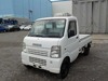It is a picture of the white suzuki carry truck in 2004,Sub Photo 1 Stock No.Y031964