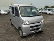 It is a picture of the silver daihatsu hijet deck van in 2006,First Photo Stock No.Y031982