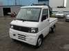 It is a picture of the white mitsubishi minicab truck in 2002,Sub Photo 1 Stock No.Y031983