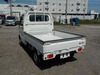 It is a picture of the white suzuki carry truck in 2006,Sub Photo 2 Stock No.Y032134
