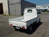 It is a picture of the white suzuki carry truck in 2002,Sub Photo 3 Stock No.Y032148