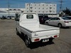 It is a picture of the white suzuki carry truck in 2002,Sub Photo 2 Stock No.Y032148