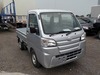 It is a picture of the silver daihatsu hijet truck in 2019,Sub Photo 0 Stock No.Y032199