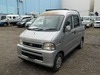 It is a picture of the silver daihatsu hijet deck van in 2004,Sub Photo 1 Stock No.Y032324