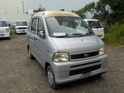 It is a picture of the silver daihatsu hijet deck van in 2004,First Photo Stock No.Y032324