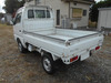 It is a picture of the white suzuki carry truck in 1996,Sub Photo 3 Stock No.Y032329