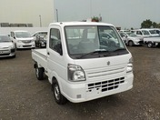 It is a picture of the white suzuki carry truck in 2019,First Photo Stock No.Y032378