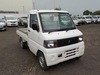 It is a picture of the white mitsubishi minicab truck in 2004,Sub Photo 0 Stock No.Y032411