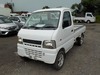 It is a picture of the white suzuki carry truck in 2002,Sub Photo 0 Stock No.Y032461