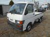 It is a picture of the white daihatsu hijet truck in 1996,Sub Photo 1 Stock No.Y032518