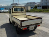 It is a picture of the beige  suzuki carry dump in 2004,Sub Photo 4 Stock No.Y032619