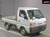 It is a picture of the white suzuki carry truck in 1995,Sub Photo 0 Stock No.Y032722