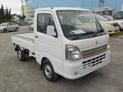 It is a picture of the white suzuki carry truck in 2020,First Photo Stock No.Y032766