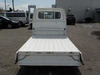 It is a picture of the white suzuki carry truck in 2002,Sub Photo 4 Stock No.Y033010